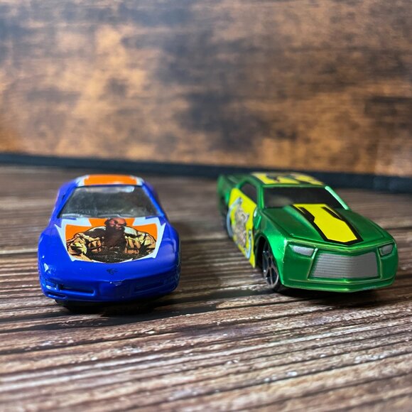 Maisto Marvel Diecast Dr. Octopus and Nick Fury Car Bundle 2012 (SKU: 33TO) - Picture 3 of 8